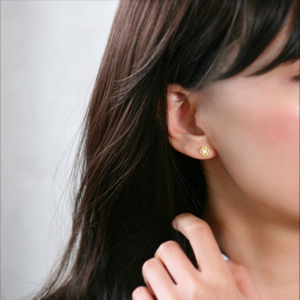 オパールの花ピアス/人気・シルバー925・ゴールド